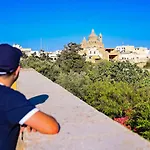 בית נופש Xini